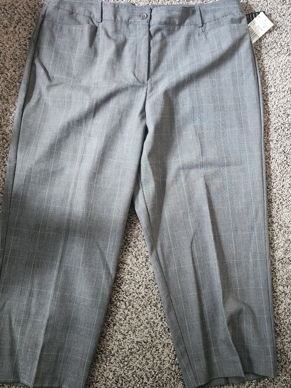 Briggs New York Gray Cropped Dress Pants
